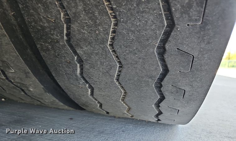 image for item DM1625 2006 Gillig  G29D102N4 transit bus