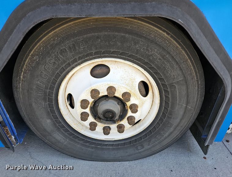 image for item DM1625 2006 Gillig  G29D102N4 transit bus