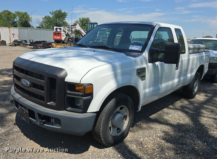 image for item DM1731 2008 Ford F250 Super Duty XL SuperCab pickup truck