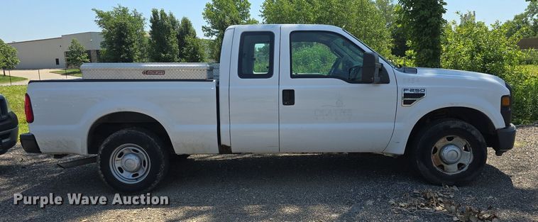 image for item DM1731 2008 Ford F250 Super Duty XL SuperCab pickup truck