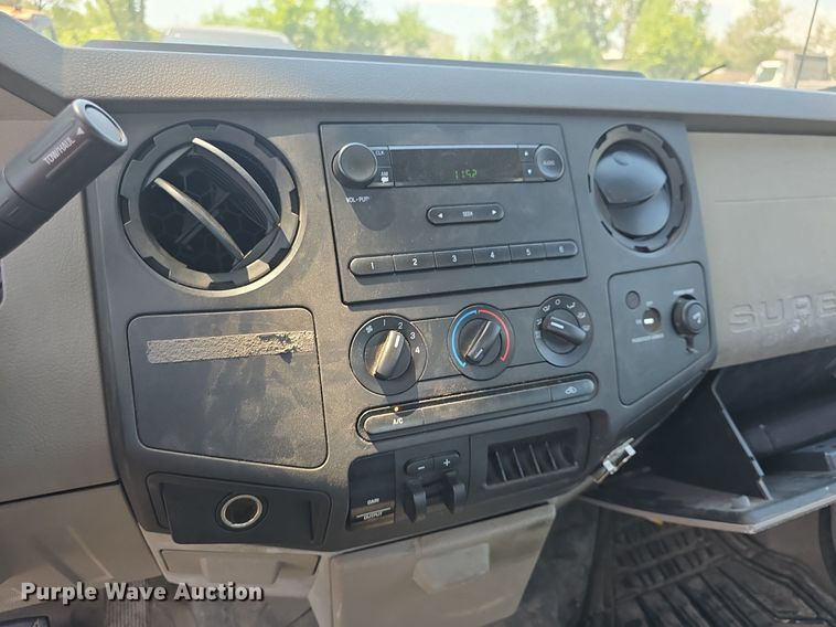 image for item DM1731 2008 Ford F250 Super Duty XL SuperCab pickup truck