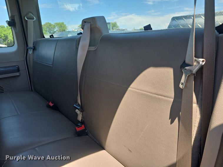 image for item DM1731 2008 Ford F250 Super Duty XL SuperCab pickup truck