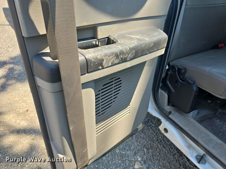 image for item DM1731 2008 Ford F250 Super Duty XL SuperCab pickup truck