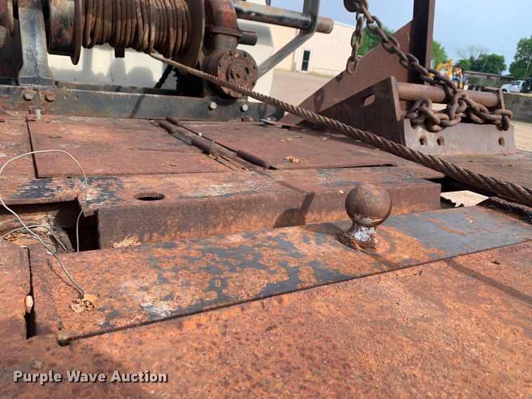 image for item DM7840 1973 Ford  F600 flatbed truck