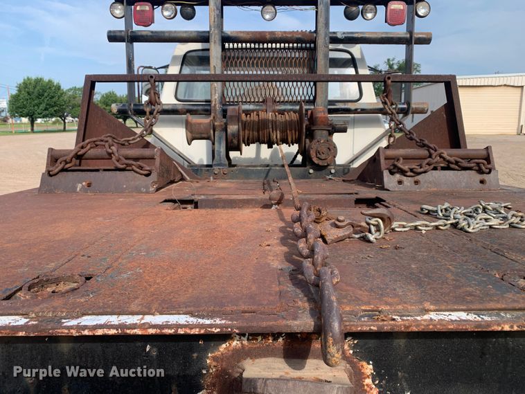 image for item DM7840 1973 Ford  F600 flatbed truck