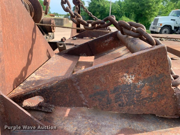 image for item DM7840 1973 Ford  F600 flatbed truck