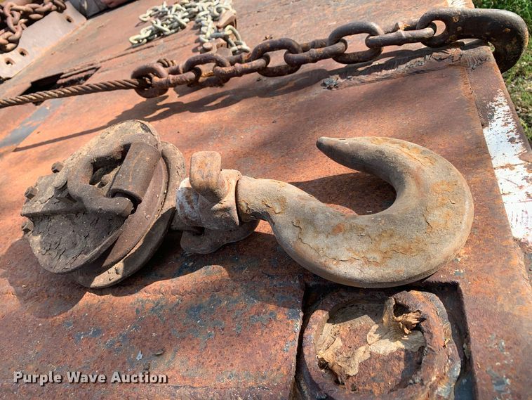 image for item DM7840 1973 Ford  F600 flatbed truck