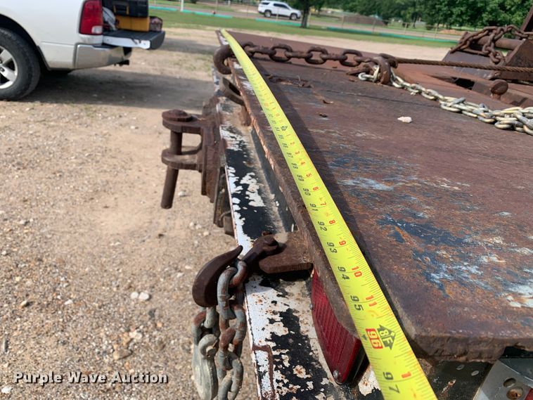 image for item DM7840 1973 Ford  F600 flatbed truck