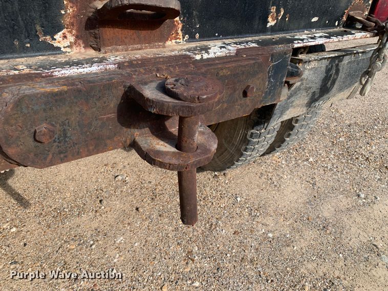 image for item DM7840 1973 Ford  F600 flatbed truck