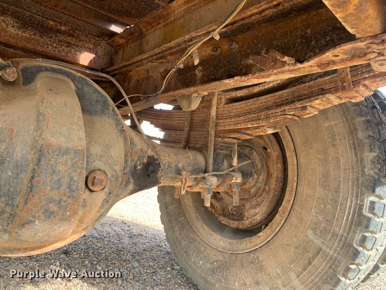 image for item DM7840 1973 Ford  F600 flatbed truck