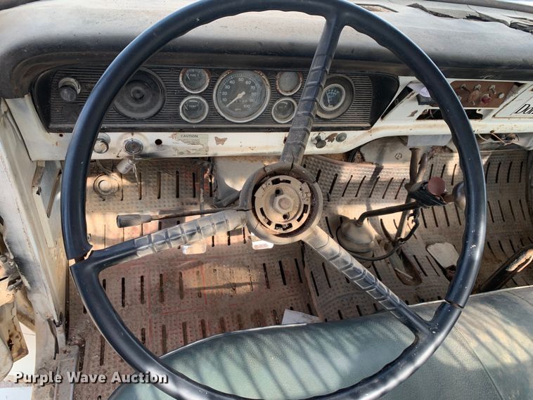 image for item DM7840 1973 Ford  F600 flatbed truck