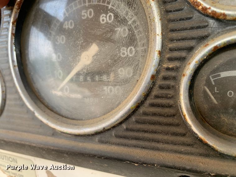 image for item DM7840 1973 Ford  F600 flatbed truck