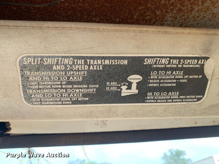 image for item DM7840 1973 Ford  F600 flatbed truck