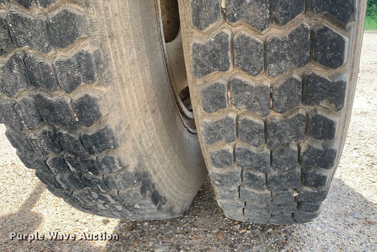 image for item DM7840 1973 Ford  F600 flatbed truck