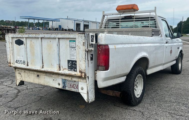 image for item DO6570 1996 Ford F150 pickup truck