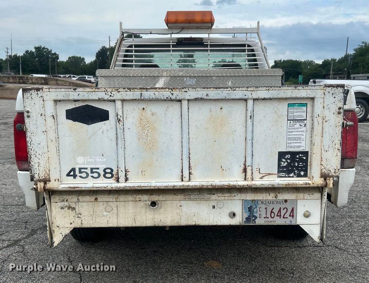 image for item DO6570 1996 Ford F150 pickup truck