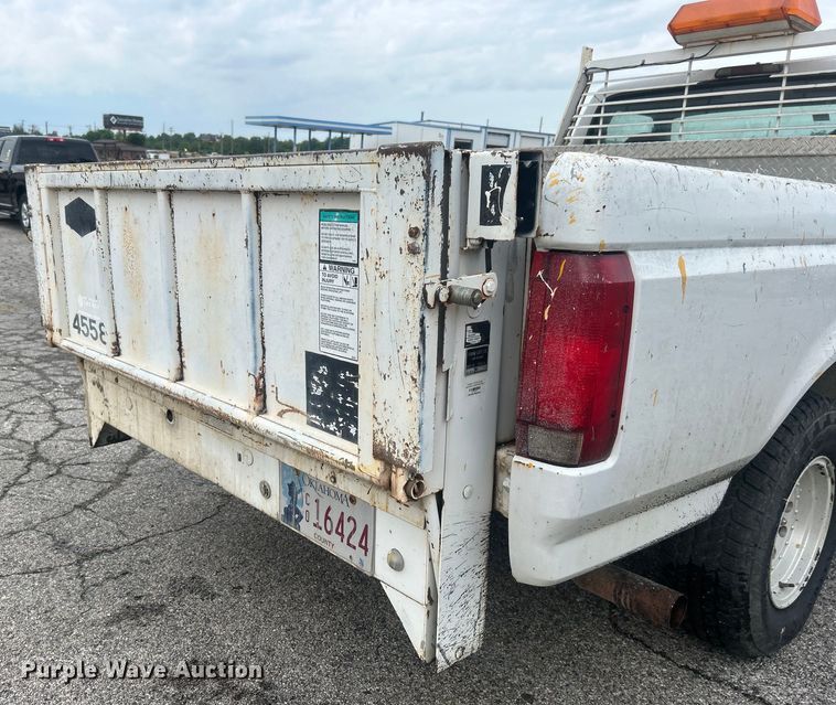 image for item DO6570 1996 Ford F150 pickup truck