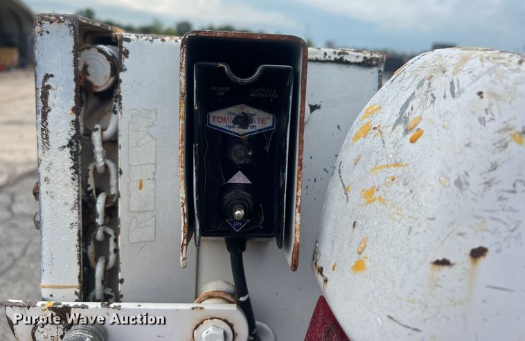 image for item DO6570 1996 Ford F150 pickup truck