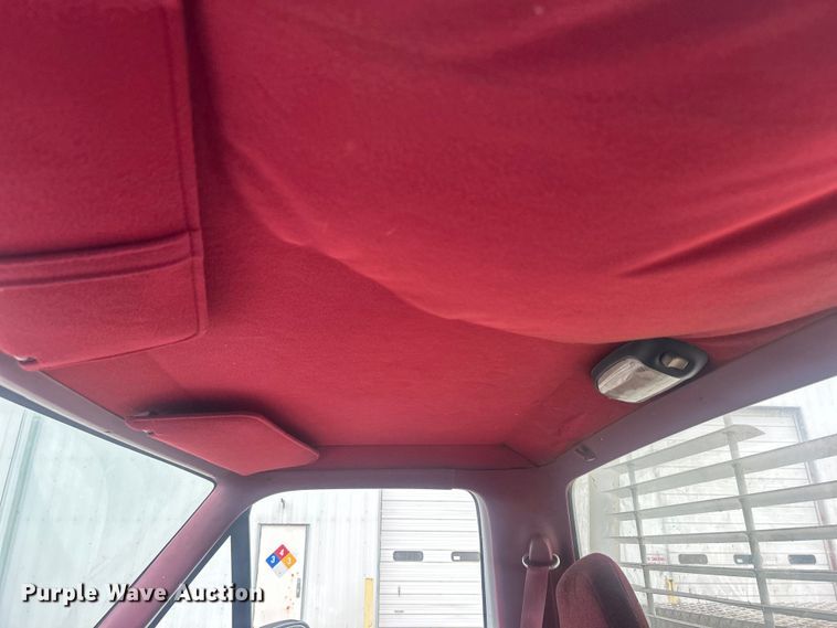 image for item DO6570 1996 Ford F150 pickup truck