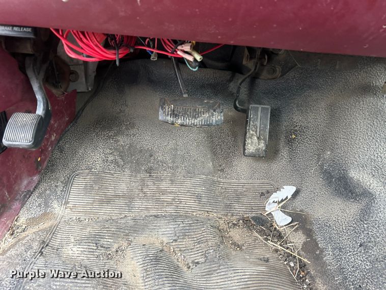 image for item DO6570 1996 Ford F150 pickup truck