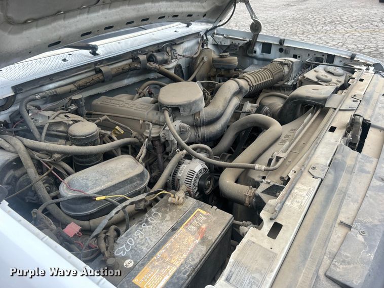 image for item DO6570 1996 Ford F150 pickup truck