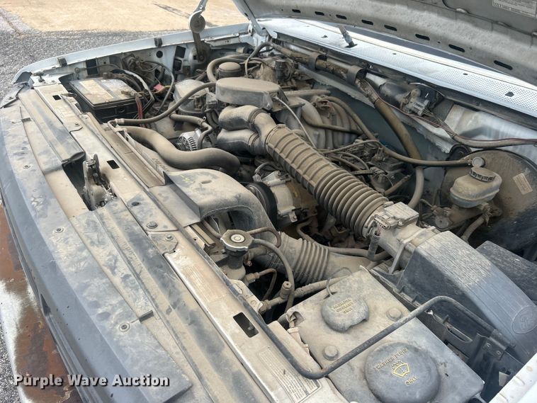 image for item DO6570 1996 Ford F150 pickup truck