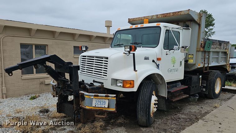 image for item DP0958 2000 International 4700 dump truck