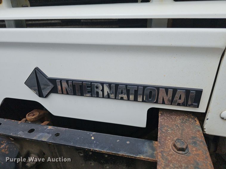 image for item DP0958 2000 International 4700 dump truck