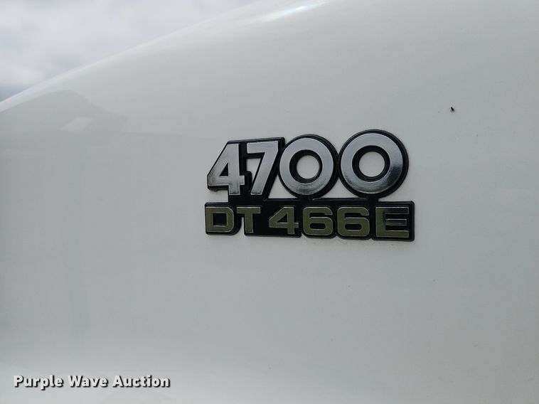 image for item DP0958 2000 International 4700 dump truck