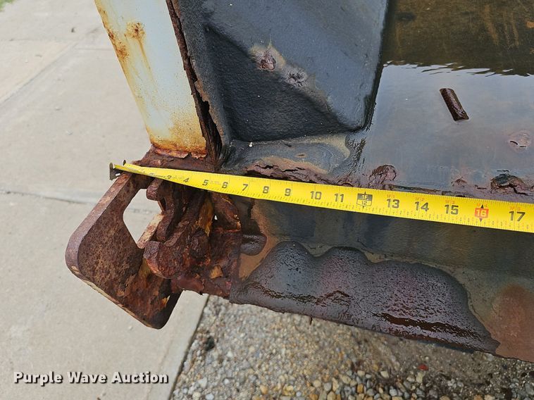 image for item DP0958 2000 International 4700 dump truck