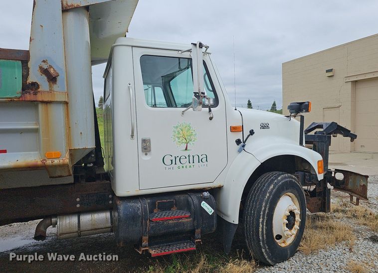 image for item DP0958 2000 International 4700 dump truck