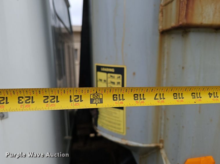 image for item DP0958 2000 International 4700 dump truck