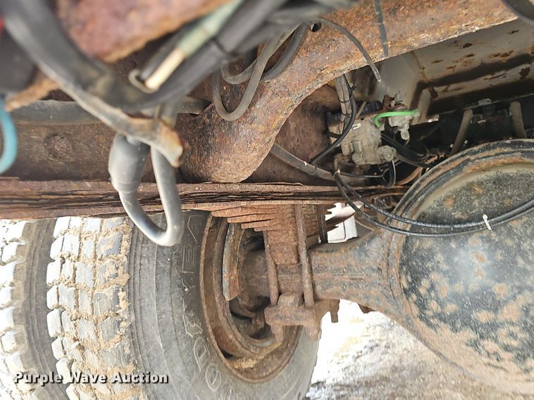 image for item DP0958 2000 International 4700 dump truck