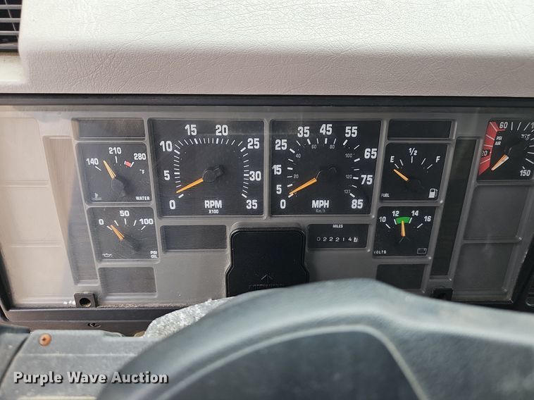 image for item DP0958 2000 International 4700 dump truck