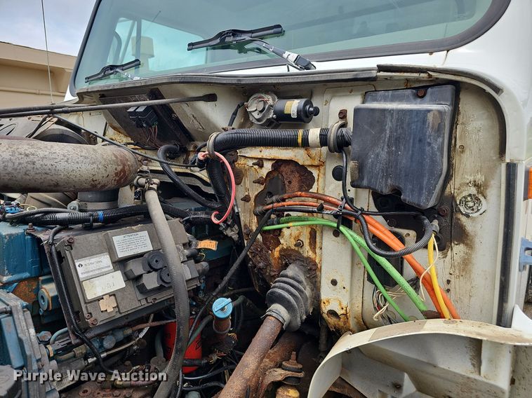 image for item DP0958 2000 International 4700 dump truck