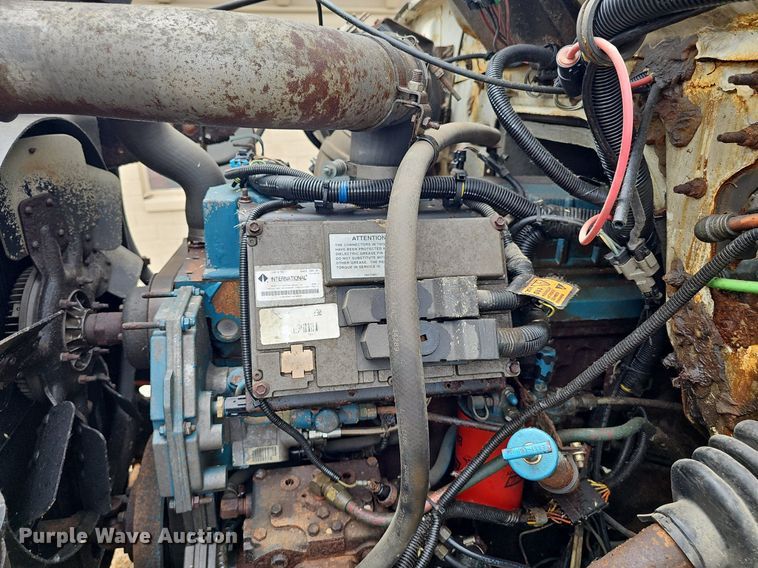 image for item DP0958 2000 International 4700 dump truck