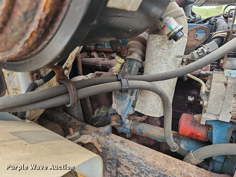 image for item DP0958 2000 International 4700 dump truck