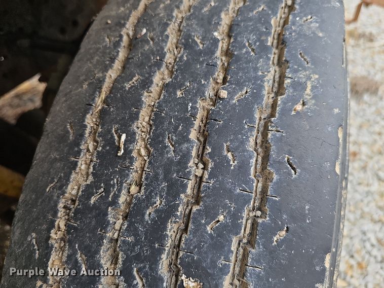 image for item DP0958 2000 International 4700 dump truck