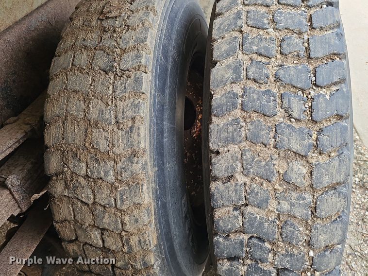 image for item DP0958 2000 International 4700 dump truck