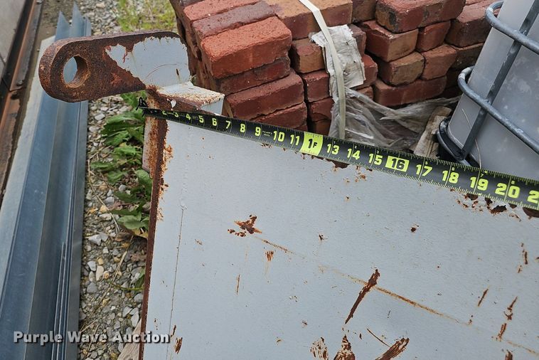 image for item DP0958 2000 International 4700 dump truck