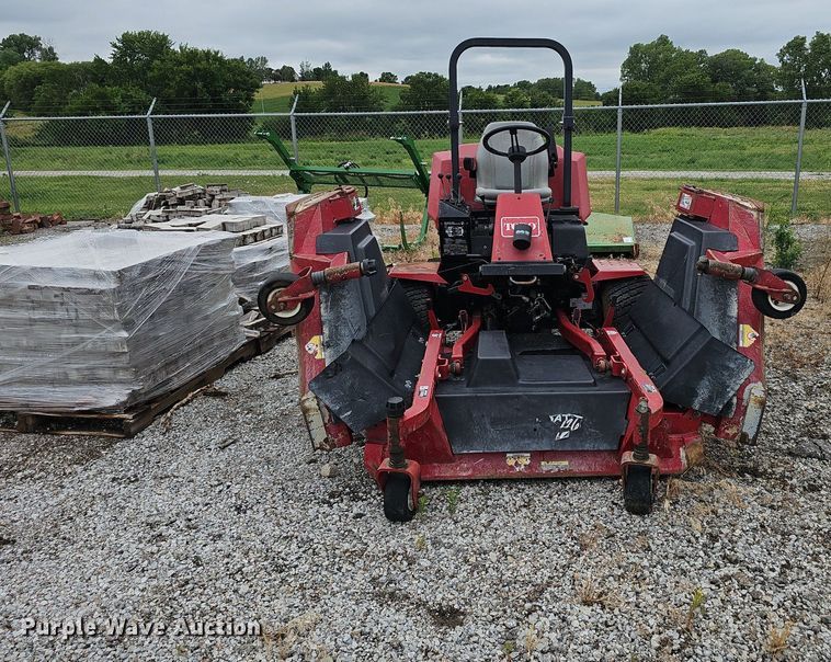image for item DP0961 Toro Groundsmaster 455-D lawn mower