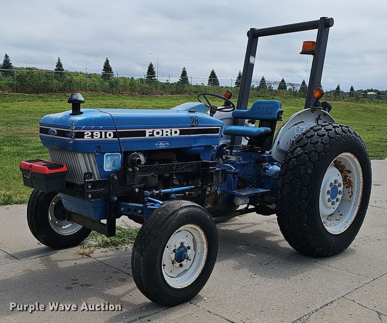 image for item DP0962 Ford 2910 Series II tractor
