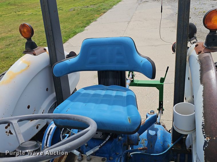 image for item DP0962 Ford 2910 Series II tractor