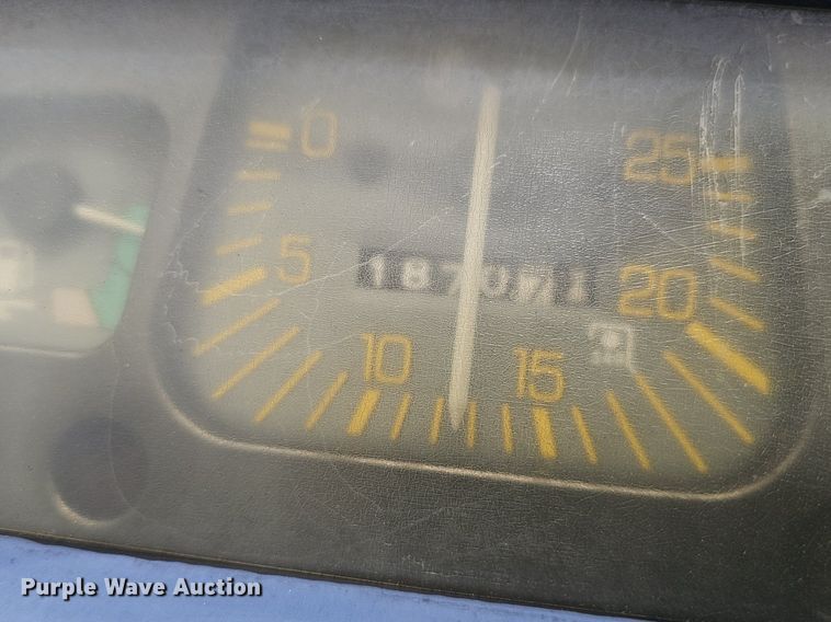 image for item DP0962 Ford 2910 Series II tractor