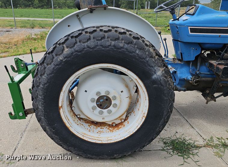 image for item DP0962 Ford 2910 Series II tractor