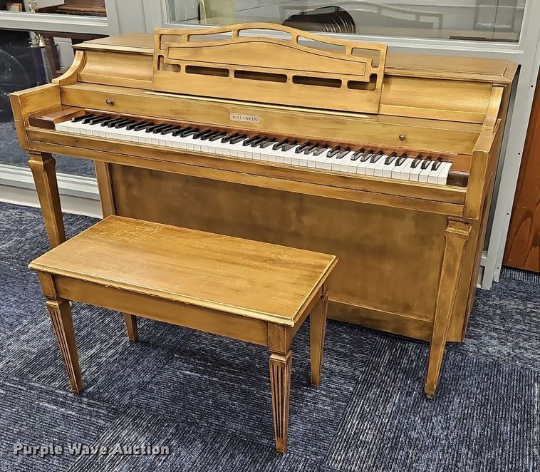 image for item DP0963 Baldwin piano