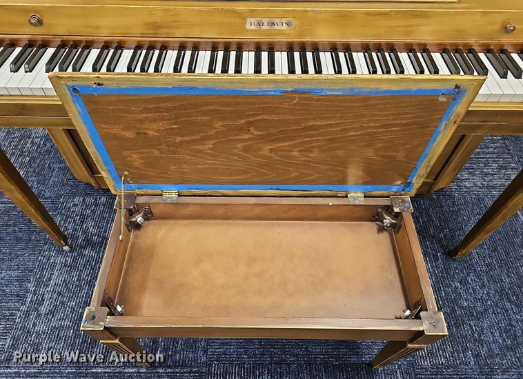 image for item DP0963 Baldwin piano