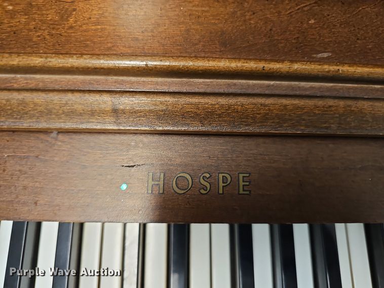 image for item DP0964 Hospe piano