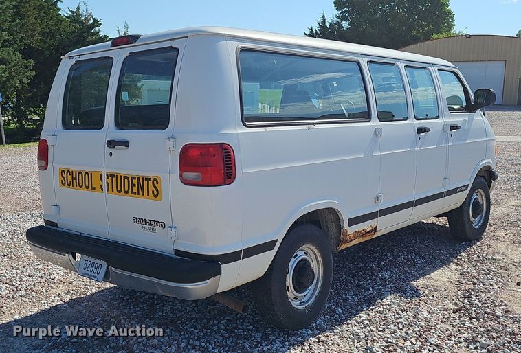 image for item DP0968 2000 Dodge Ram 2500 van