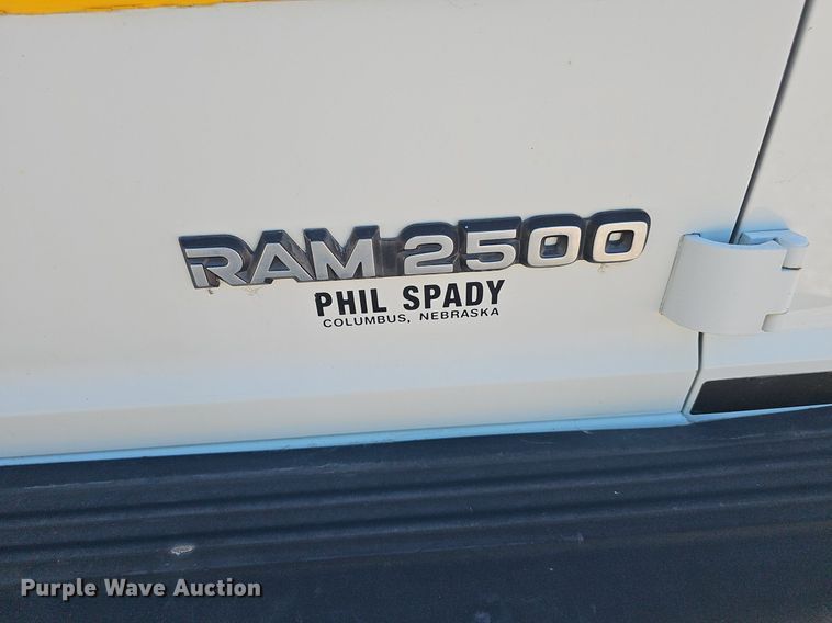 image for item DP0968 2000 Dodge Ram 2500 van